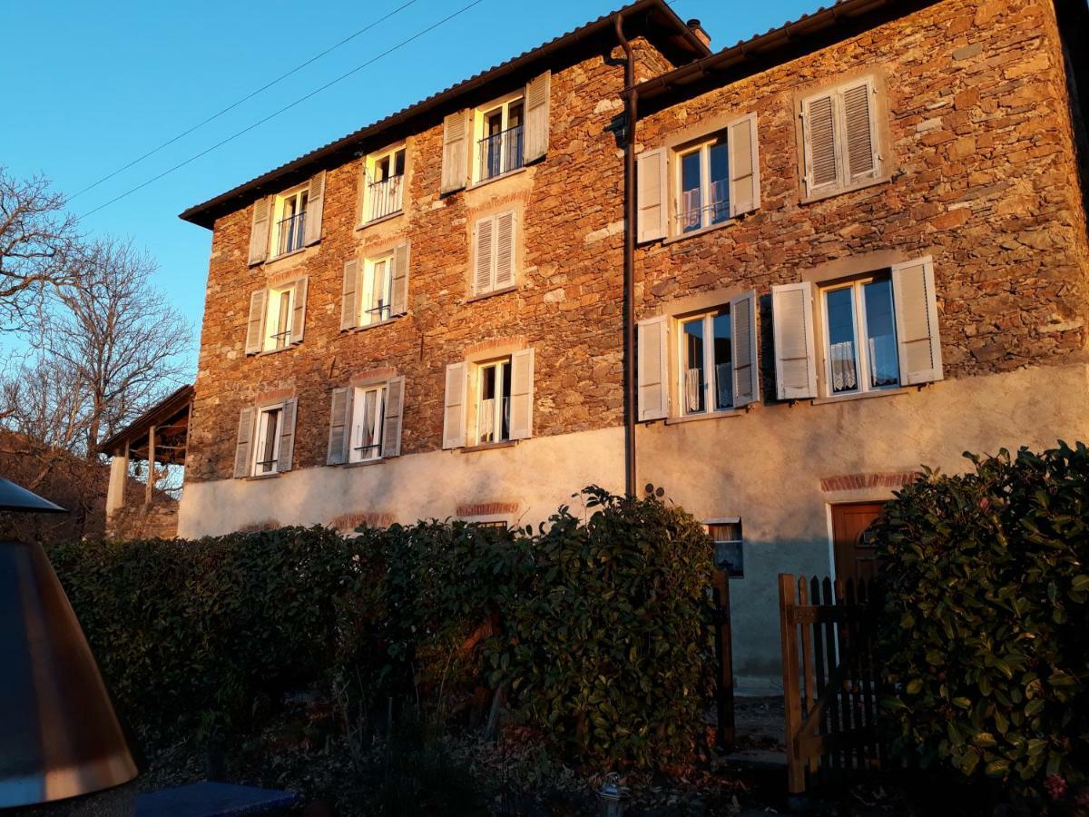 Casa Huerlimann Apartman Breno Kültér fotó